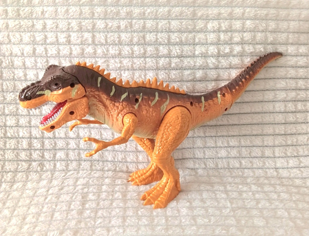 Jouets d'aventure avec dinosaure sonore