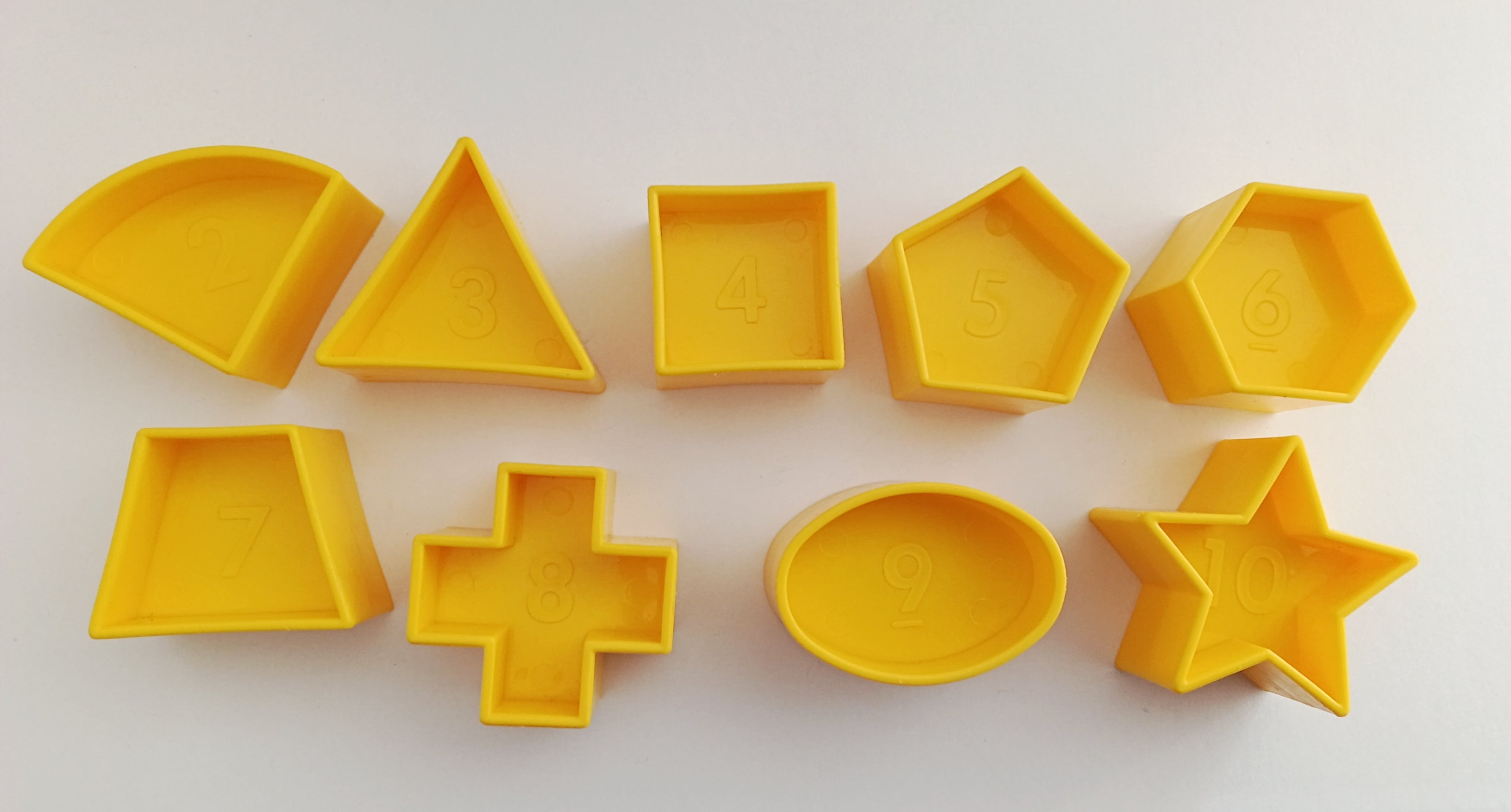 Lot de jouets d'éveil : Balle-surprise et winnie l'ourson en bois