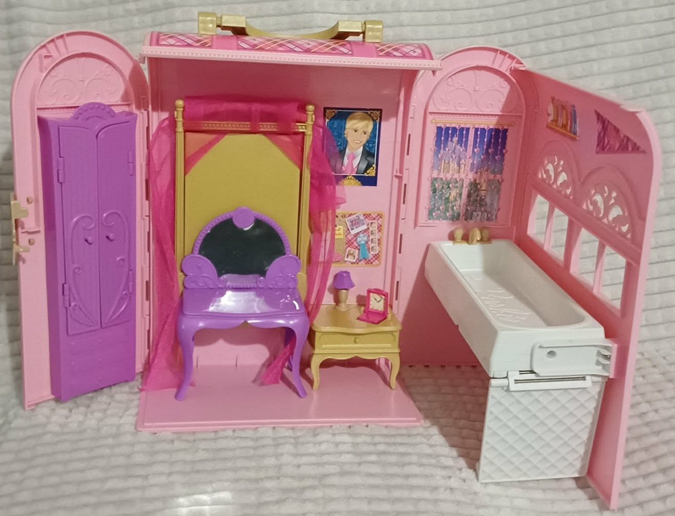 Valisette chambre magique barbies