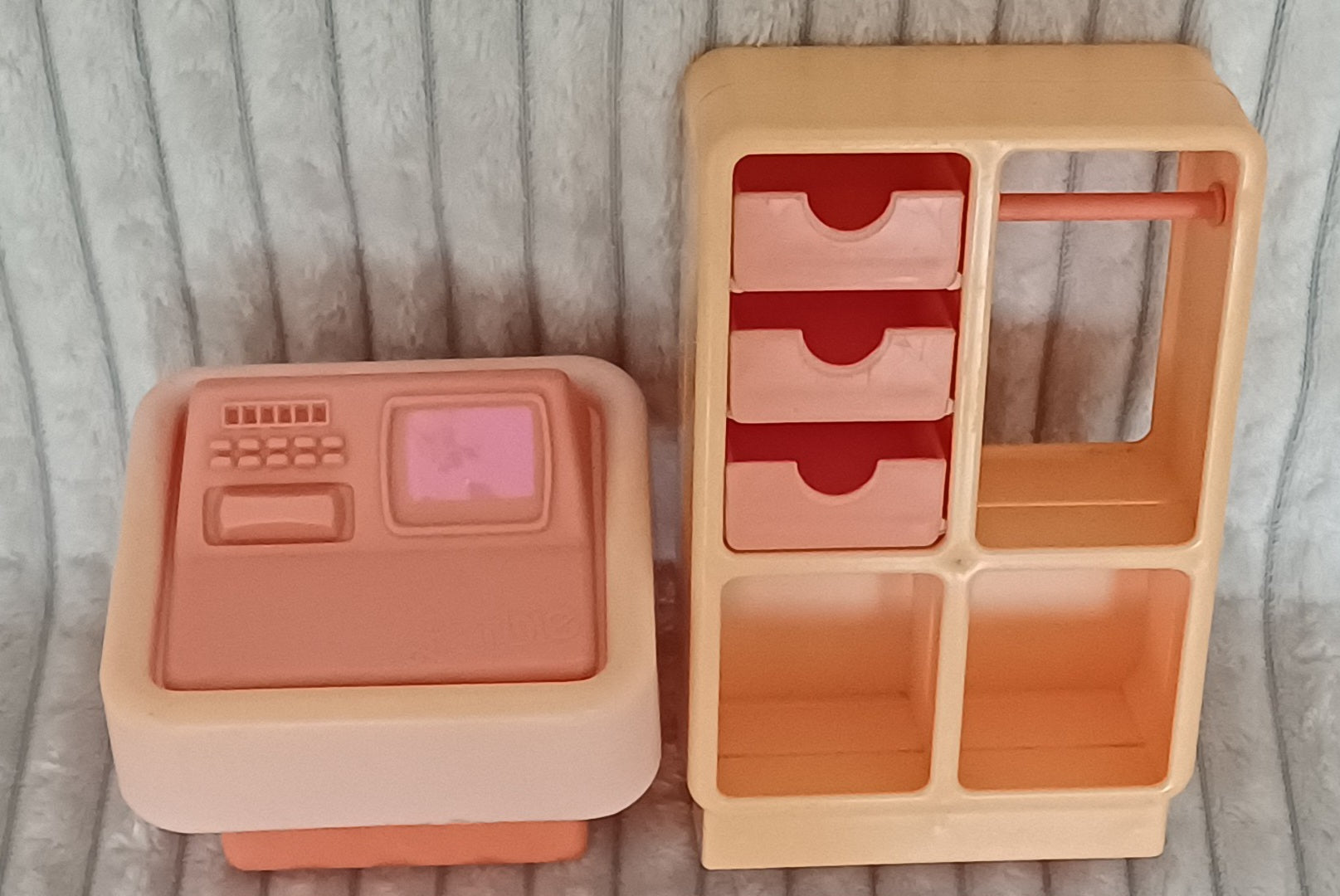 Lot Mobiliers Barbies Vintage