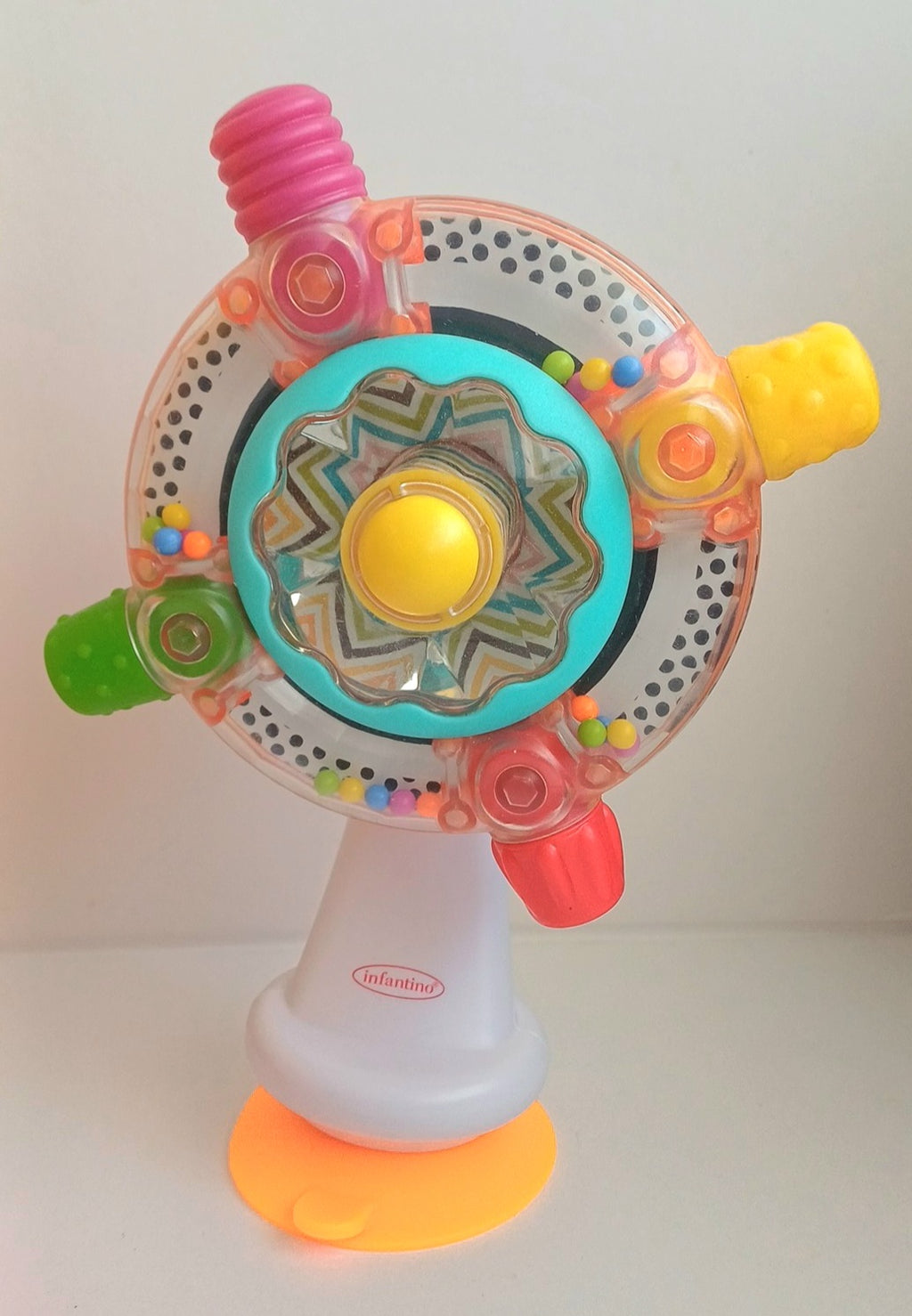 Girafe interactive et jouets de table